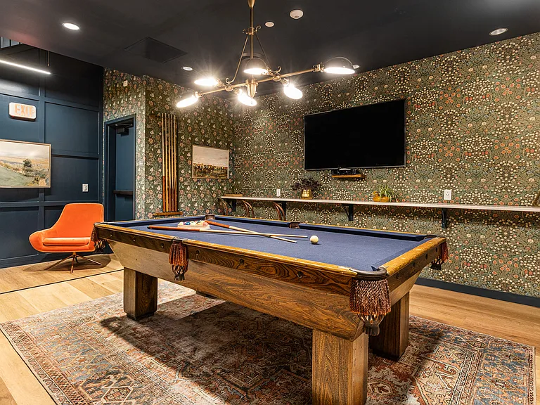 Club & Game Room
