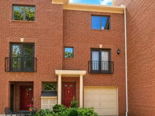 18 Mews Ln, South Orange, NJ 07079