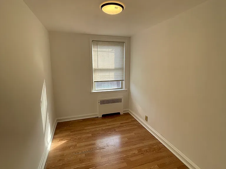 1546 Stevens St — Photo 3