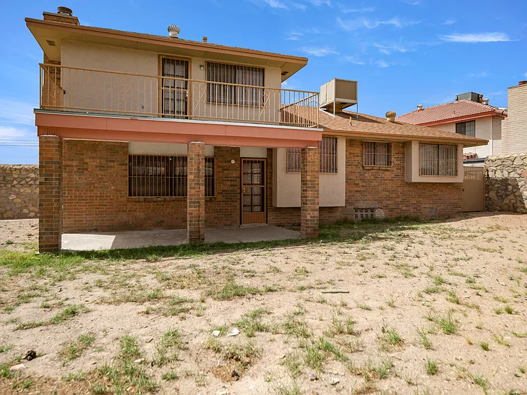 1300 James Kelley Dr — Photo 21