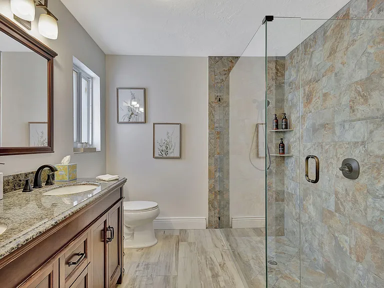1104 Jackpine St #SEASON FURNISHED R — Photo 19