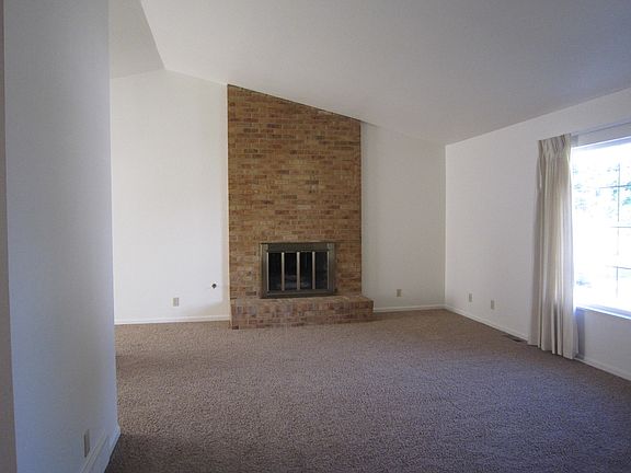 Living room with gas fireplace