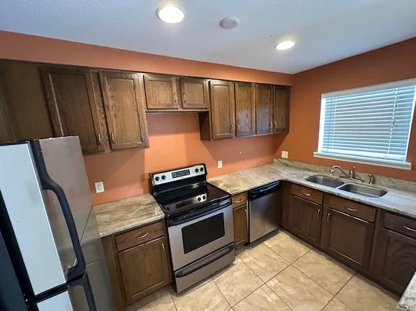 408 E Virginia St #204, Tallahassee, FL 32301