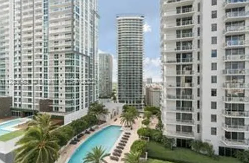 1060 Brickell Ave Photo 1