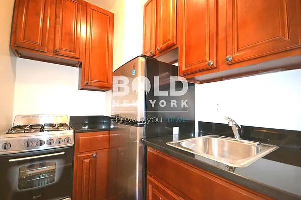 Rented by Bold New York | media 20