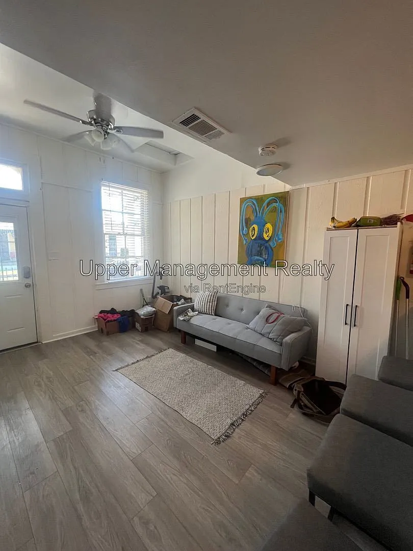 2 bed, 1.0 bath, $2,500 — Photo 2