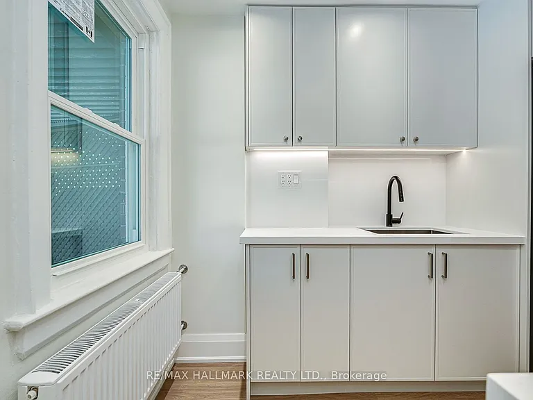 229 Kingston Rd #MAIN LOWER — Photo 11