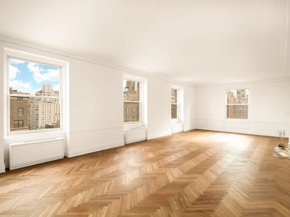 550 Park Avenue image 4 of 26