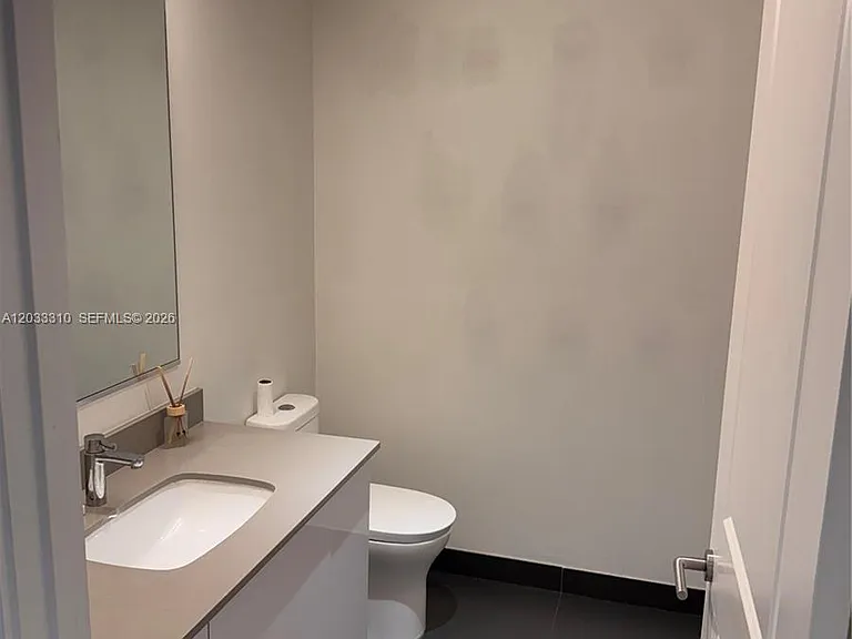 1600 NE 1st Ave #2015 — Photo 7