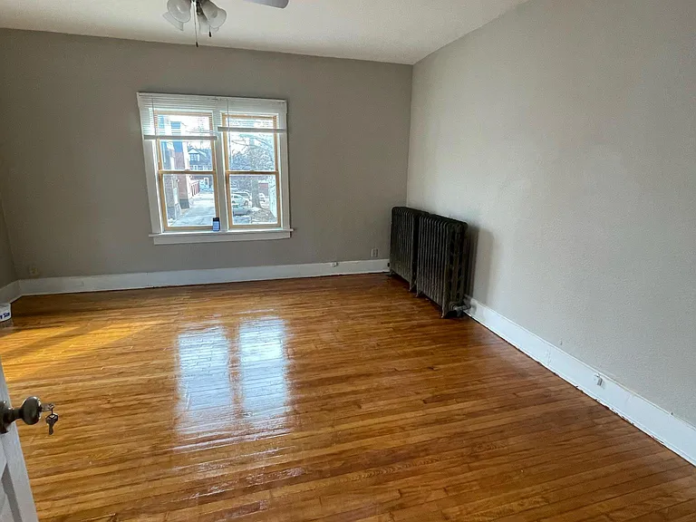 2905 Cottage Grove Ave #3 — Photo 5