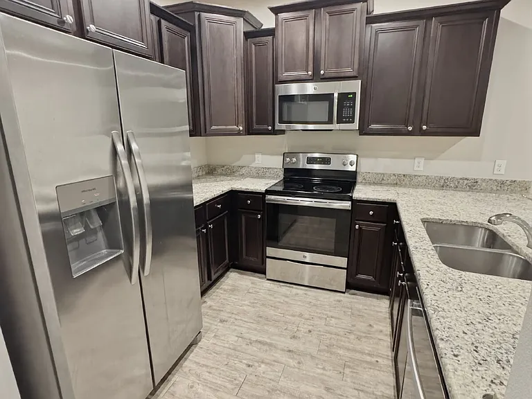 8740 Brown Pelican Cir — Photo 2