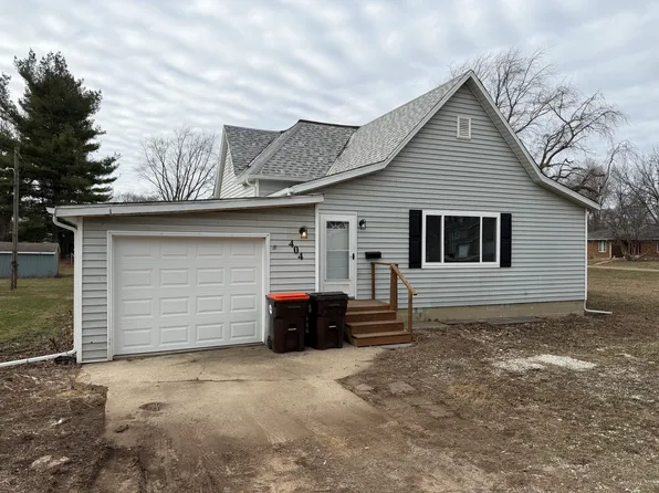 404 N State St, Farmer City, IL 61842