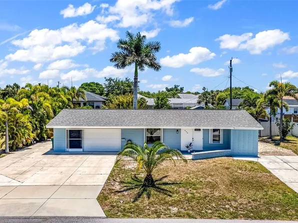 433 Glenridge Ave NW, Port Charlotte, FL 33952