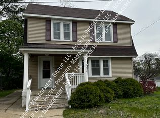 1070 Kalamazoo Ave SE, Grand Rapids, MI 49507