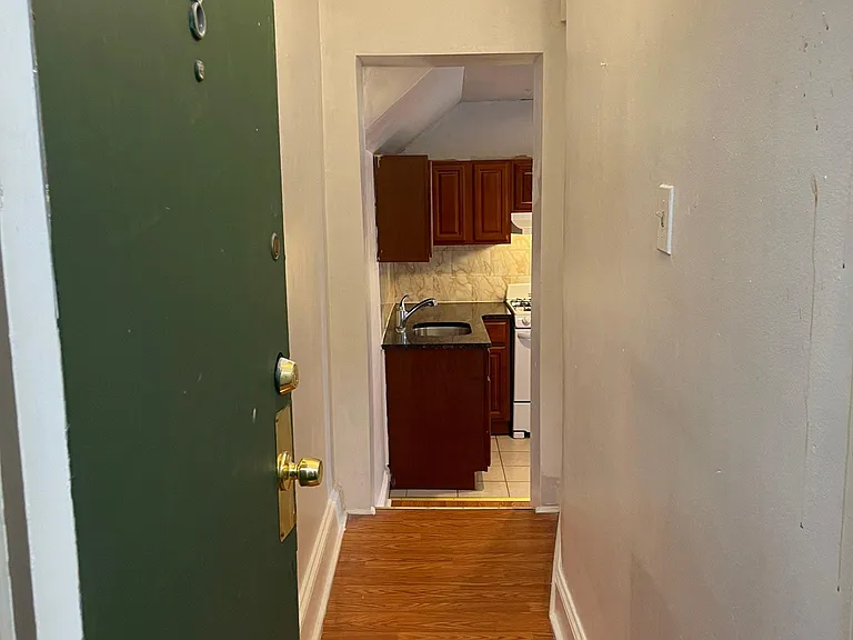 512 S 41st St #8 — Photo 14