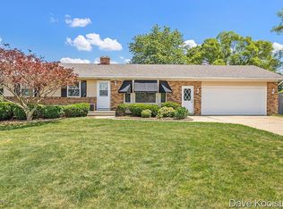 7250 Hanna Lake Ave SE, Caledonia, MI