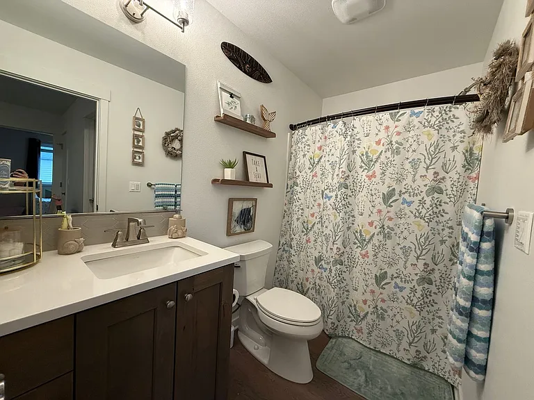 2555 NE Purcell Blvd — Photo 16