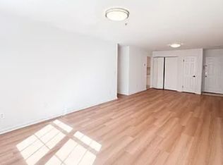 11 W Harriet Ave APT 104, Palisades Park, NJ 07650