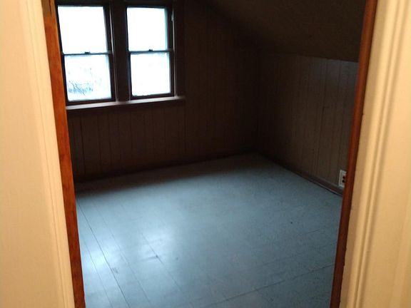 5th image of 164 Millicent Ave