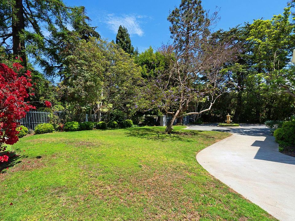 307 Avondale Ave, Los Angeles, CA 90049 | Zillow