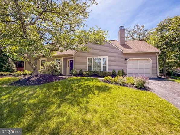 239 Copper Beech Dr, Blue Bell, PA 19422