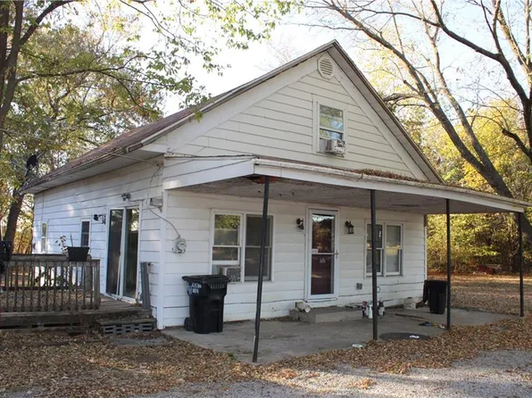 725 S 260th St, Pittsburg, KS 66762
