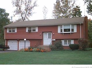 16 Timber Ln, Windsor, CT 06095