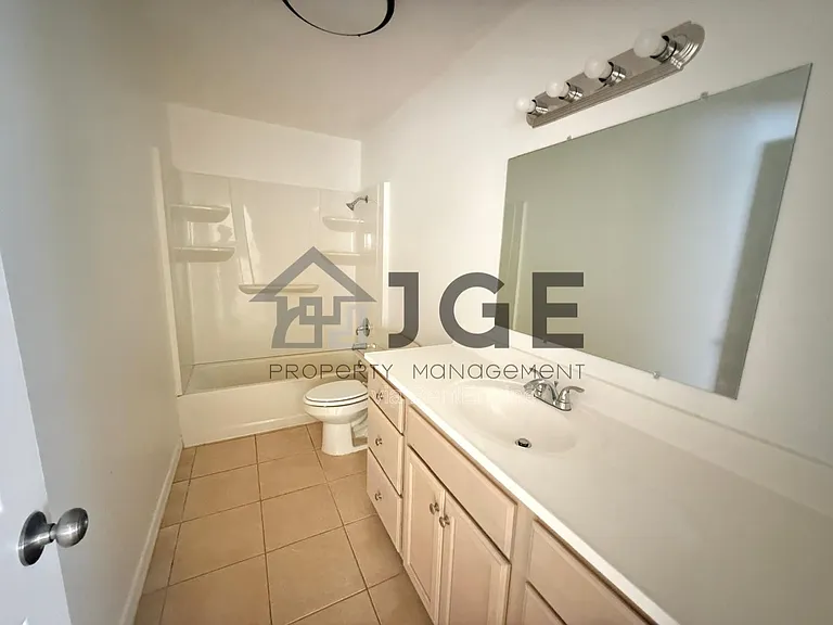 2351 Lafayette St — Photo 8