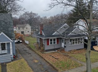 296 Conrad Dr, Rochester, NY 14616