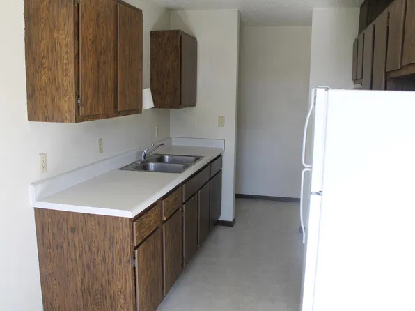 506 Jefferson St #5, Vermillion, SD 57069