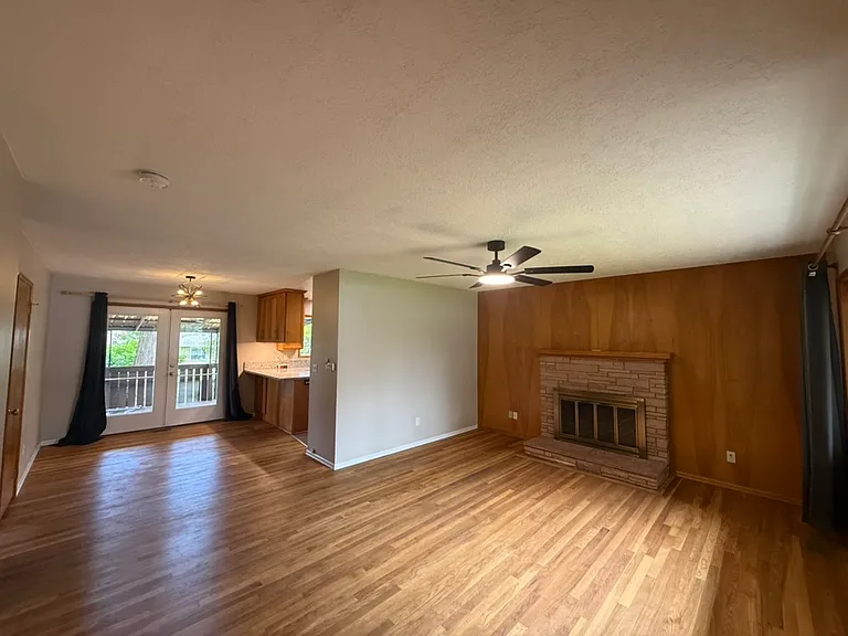 12913 SE Taylor Ct — Photo 3