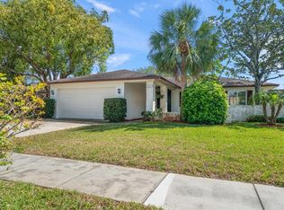 1651 Summit Way, Dunedin, FL 34698