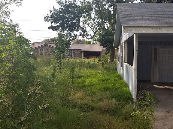 2nd image of 122 W 169th St
