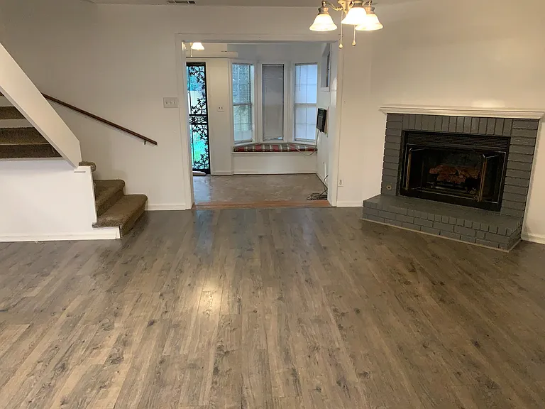1148 Willow St — Photo 4
