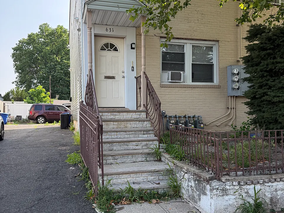 629-631 Myrtle St