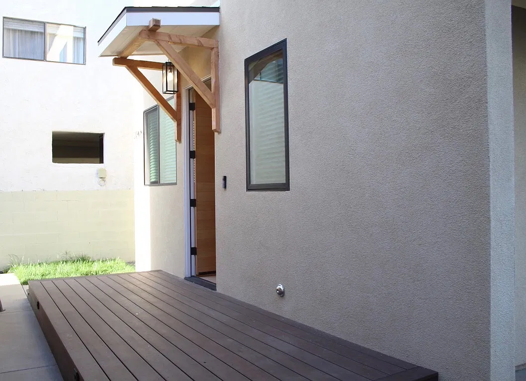 3 bed, 2.5 bath, 1130 sqft, $5,795 — Photo 2