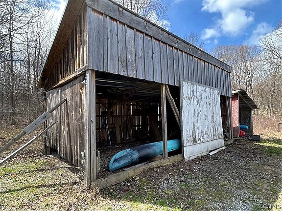 5th image of 27561 Limestone Rd