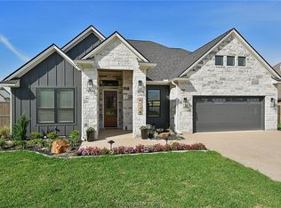 4114 Peregrine Ct, Bryan, TX 77802
