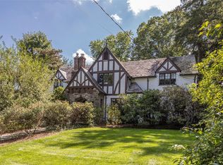 8 Fordal Rd, Bronxville, NY 10708