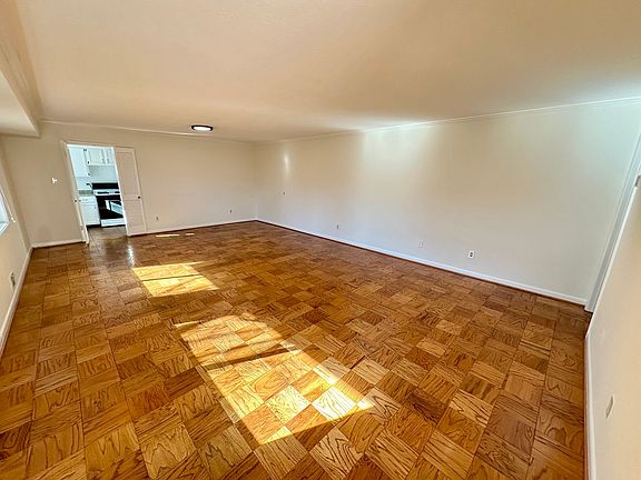 2nd image of 10667 Montrose Ave #M-4