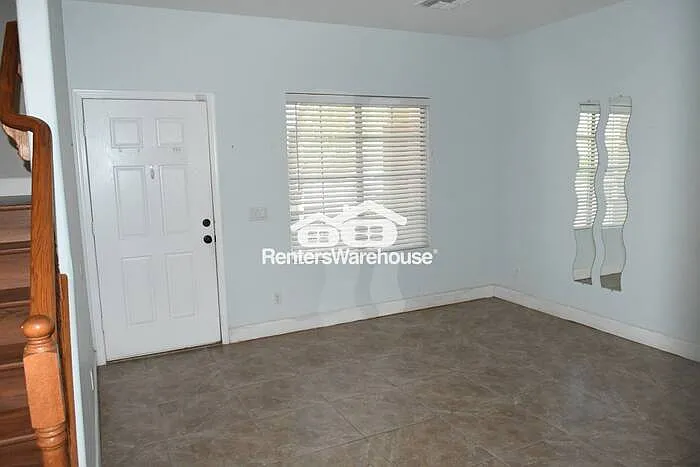 Building Photo - 7023 W Branham Ln