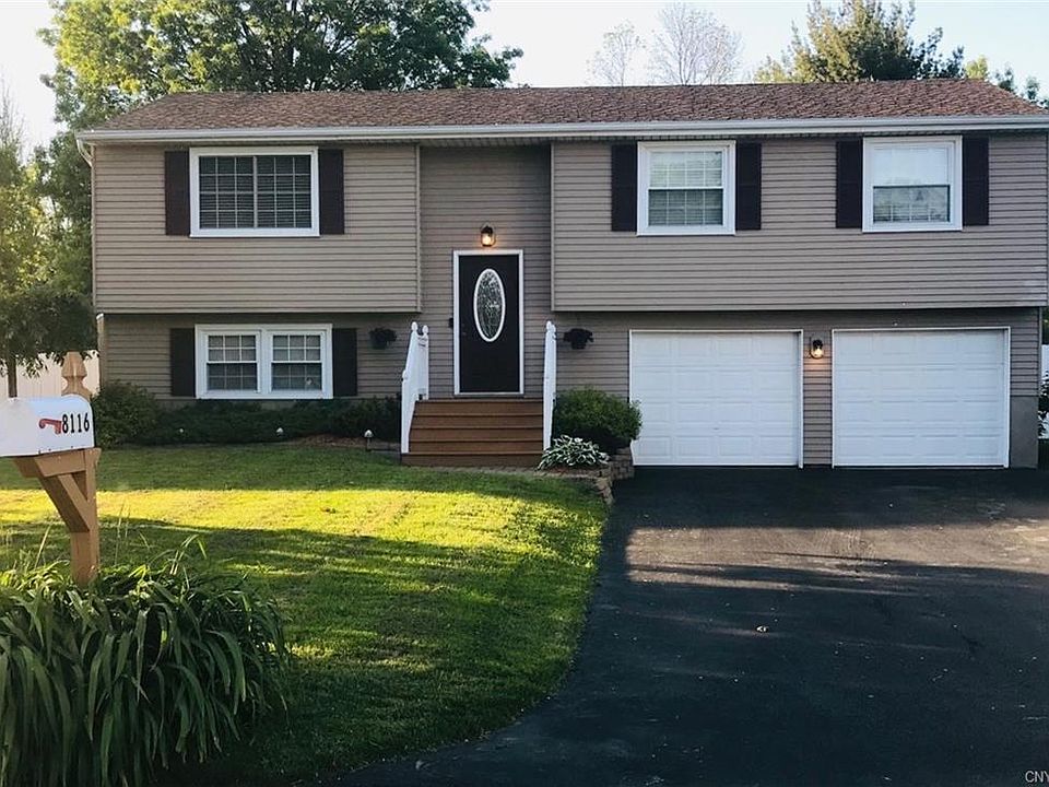 1st image of 8116 Pickett Ln