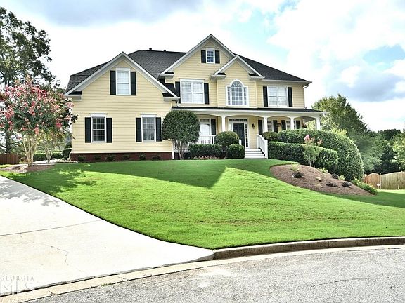 2nd image of 1907 Sugar Springs Ct