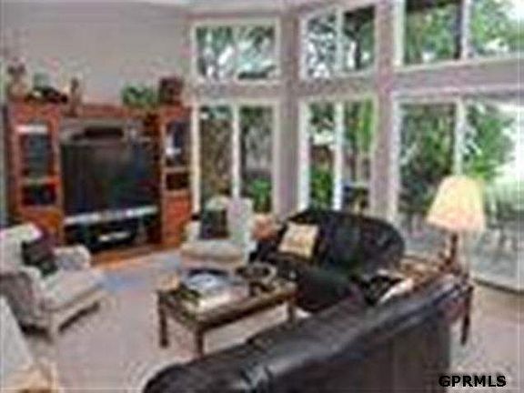 2nd image of 8815 Oakdale Ct