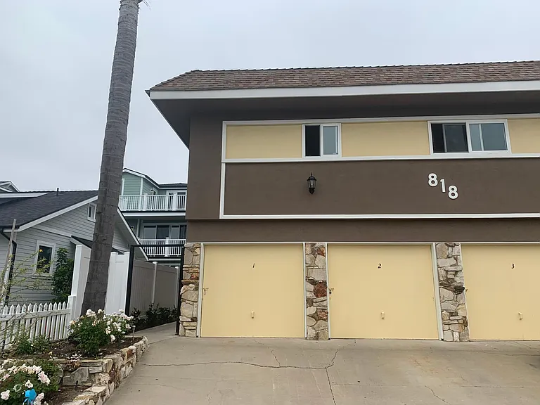 Front of building on Palm Ave. HB