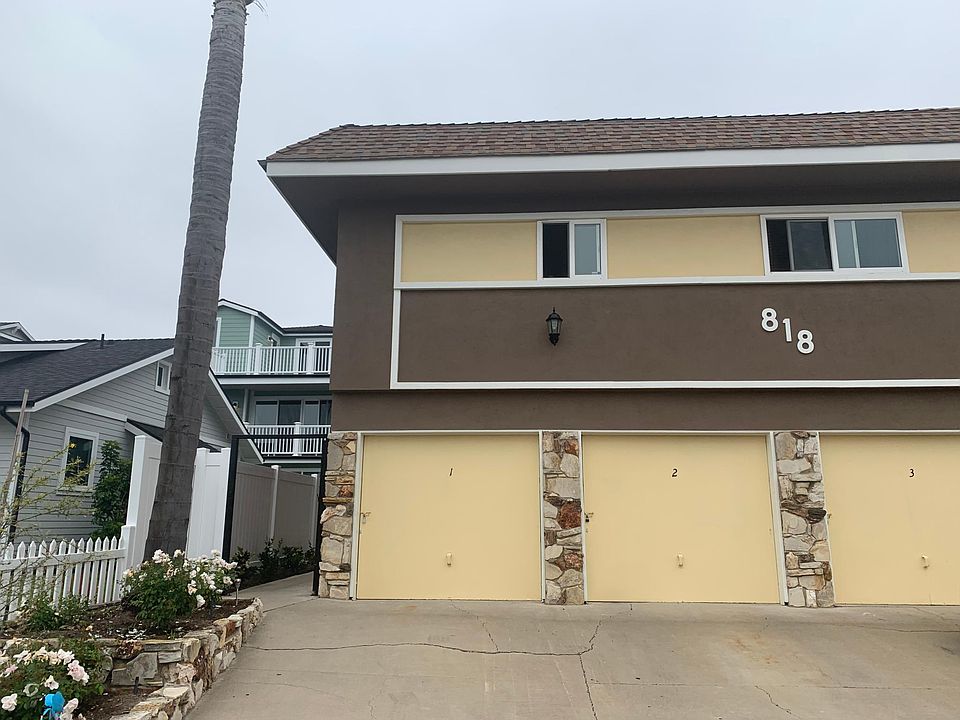 Front of building on Palm Ave. HB