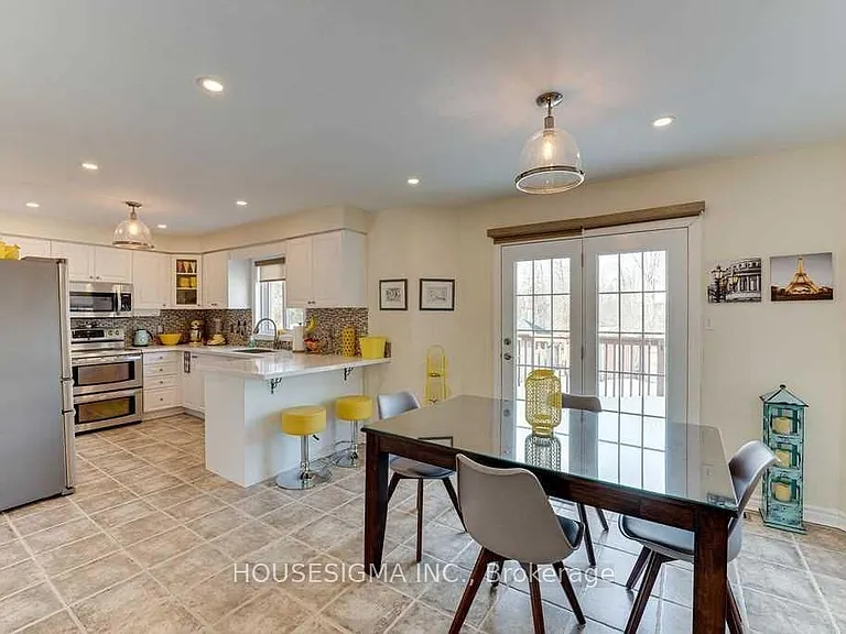 129 Gore Dr — Photo 14
