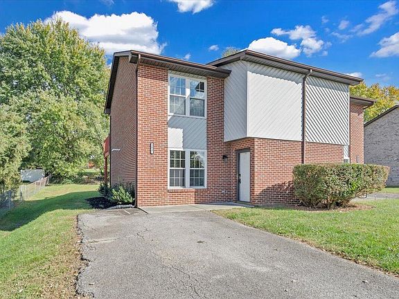 3rd image of 5015 Polly Hill Ln #5017