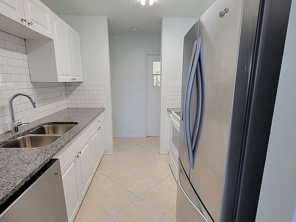5th image of 4531 67th St W #B