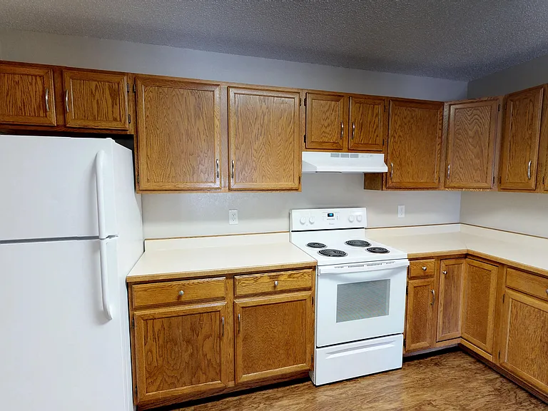 Oakwood Estates — Photo 37